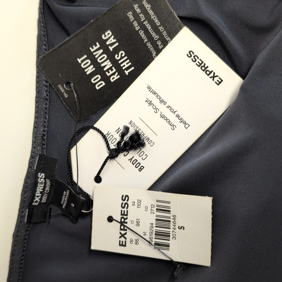 EXPRESS Body Contour Metallic Twist Front Thong Bodysuit SMALL NWT - Picture 7 of 8